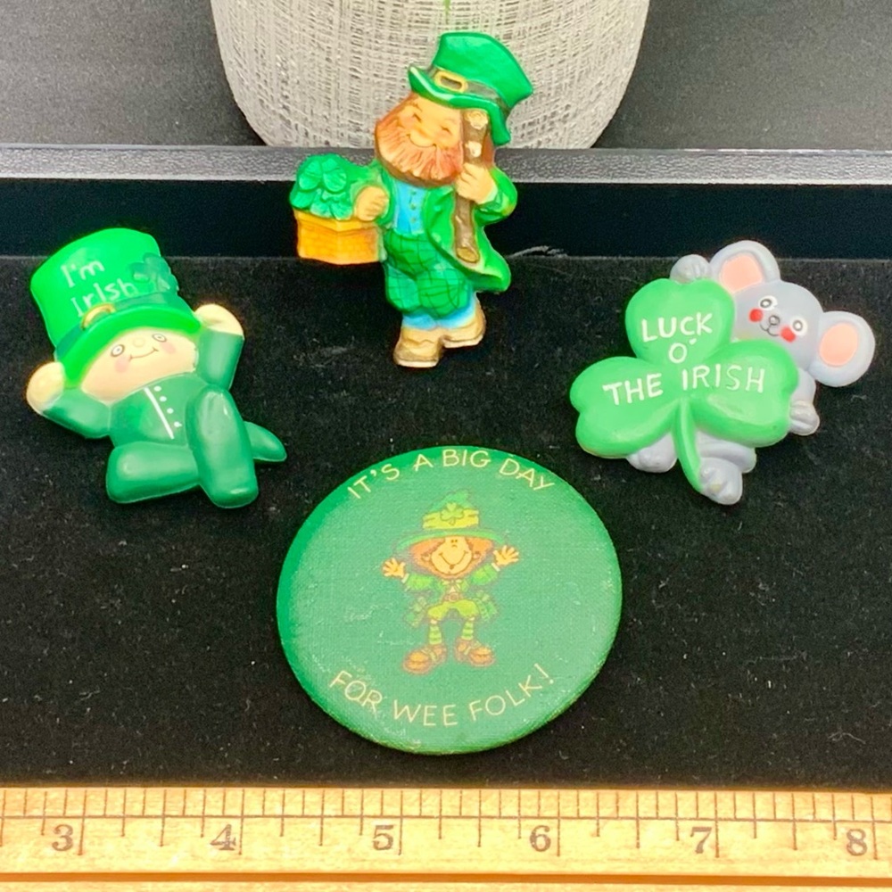 Vintage‎ St. Patrick's Day Hallmark Leprechaun Shamrock Pin Brooch Lot
